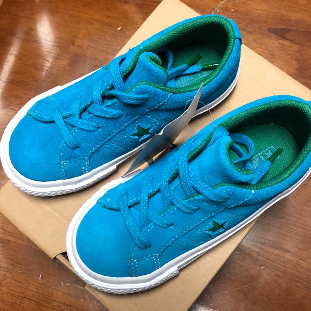 Brand New Converse sneakers